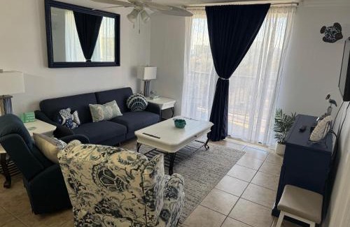 Myrtle Beach Apartment | 1101 at the Towers- Holiday Towers