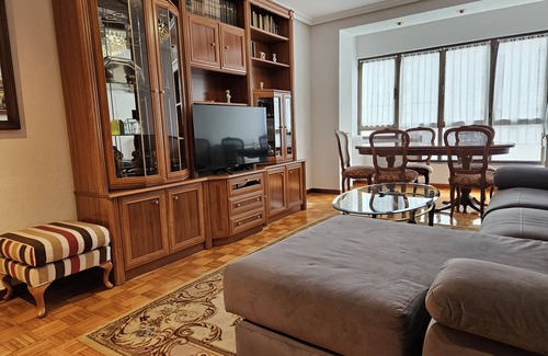 Distrito Sur Apartment | 110A Amplio apartamento 3 dormitorios Gijón