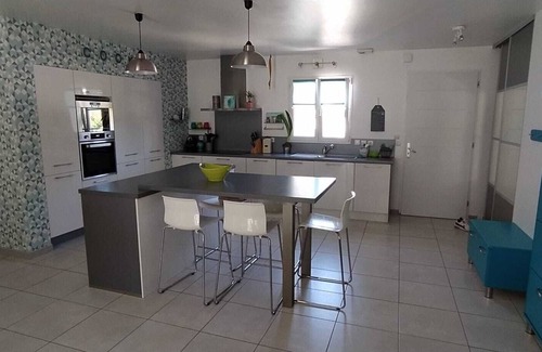 Cairanne House | 110m² single storey house with swimming pool