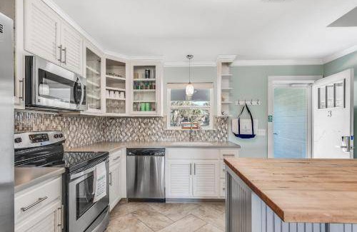Sunnyside On The Gulf Apartment | 111 m² Serviced apartment ∙ 2 bedrooms ∙ 8 guests