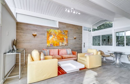 Central Malibu Apartment | 111 m² Apartment ∙ 2 bedrooms ∙ 4 guests