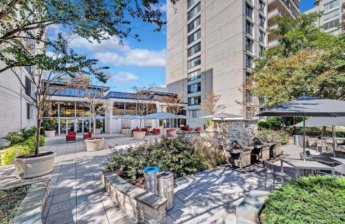 Crystal City Apartment | 111 m² Apartment ∙ 2 bedrooms ∙ 5 guests