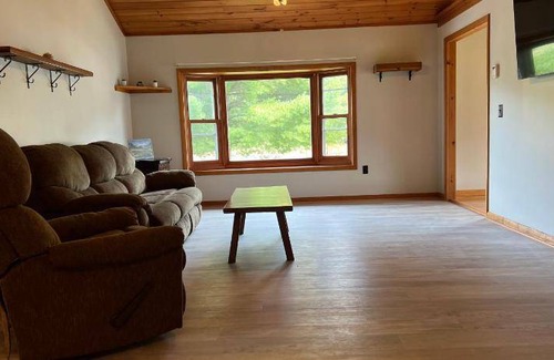 Wellsboro Apartment | 111 m² Apartment ∙ 4 bedrooms ∙ 8 guests