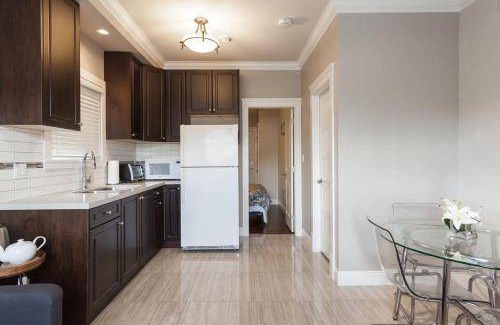 East Side Bed & Breakfast | 111 m² Bed and breakfast ∙ 3 bedrooms ∙ 5 guests