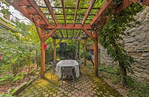 Mercersburg Cottage | 111 m² Cabin ∙ 2 bedrooms ∙ 4 guests
