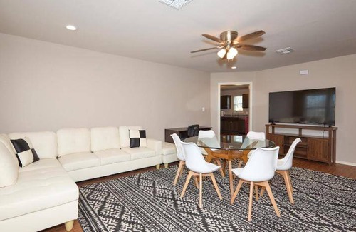 San Angelo House | 111 m² House ∙ 2 bedrooms ∙ 5 guests