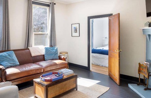 Carlton House | 111 m² House ∙ 2 bedrooms ∙ 6 guests