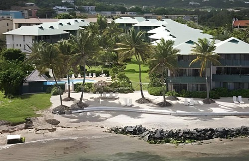 Estate Golden Rock Resort | 111 m² Resort ∙ 2 bedrooms ∙ 127 guests