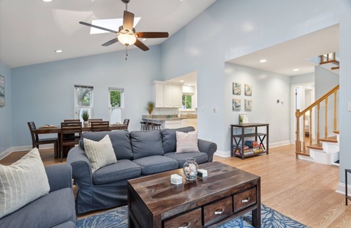Northeast Virginia Beach Condo | 111 Oasis Virginia Beach Pet Friendly