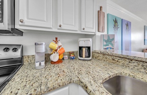 Fort Walton Beach Condo | 112 | Huge Balcony + Free Beach Service + 2 Pools + Pickleball