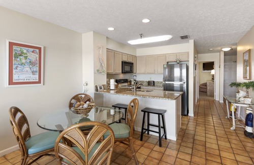 Fort Walton Beach - Destin Condo | 112- Just the place for you, wake up to BREATHTAKING views! Destin Seafarer