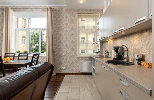 Maskavas Forstate Apartment | 112 m² Apartment ∙ 4 bedrooms ∙ 10 guests