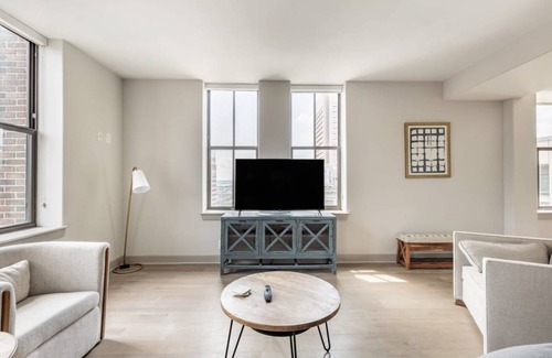 Downtown Baltimore Apartment | 112 m² Apartment ∙ 2 bedrooms ∙ 6 guests