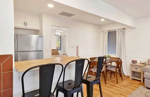 Big Bear Hotel | 112 m² Hotel ∙ 2 bedrooms ∙ 8 guests