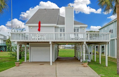 Pirates Beach House | 112 m² House ∙ 3 bedrooms ∙ 8 guests