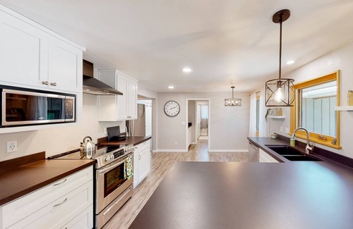 Eugene House | 112 m² House ∙ 3 bedrooms ∙ 8 guests