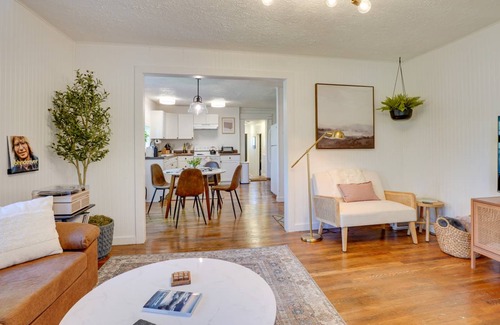 Fayetteville House | 112 m² House ∙ 3 bedrooms ∙ 6 guests