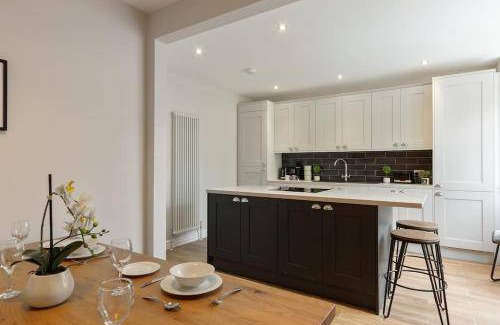 Hillsborough House | 112 m² House ∙ 4 bedrooms ∙ 10 guests