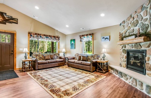 Conover House | 112 m² Maisonette ∙ 3 bedrooms ∙ 12 guests