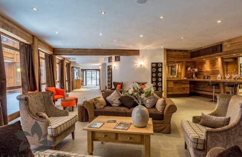 Les Brevieres Apartment | 112 m² Serviced apartment ∙ 4 bedrooms ∙ 10 guests