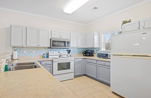 North Myrtle Beach Condo | 1124 Willow Bend - Barefoot Resort Rentals