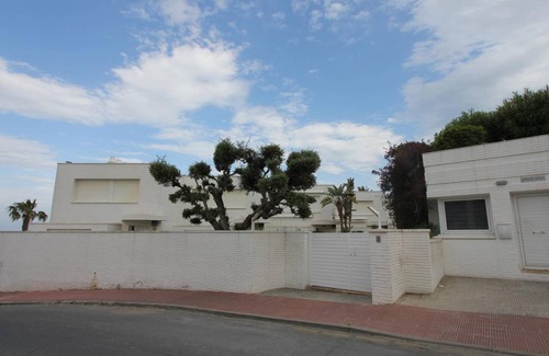 Torredembarra Cottage | 114 m² Cabin ∙ 4 bedrooms ∙ 6 guests