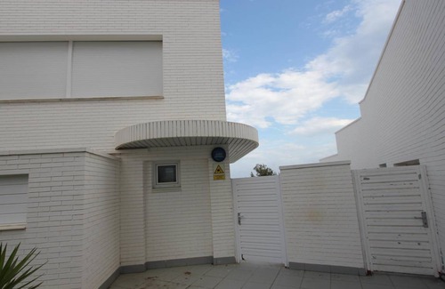 Torredembarra Cottage | 114 m² Cabin ∙ 4 bedrooms ∙ 6 guests