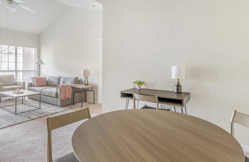 Southbelt/Ellington Apartment | 114 m² Apartment ∙ 2 bedrooms ∙ 4 guests