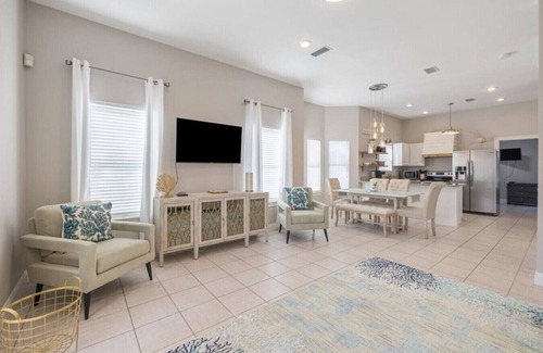 Miramar Beach House | 115 Alamo · 5 Bedroom Retreat With Private Pool Beach Access