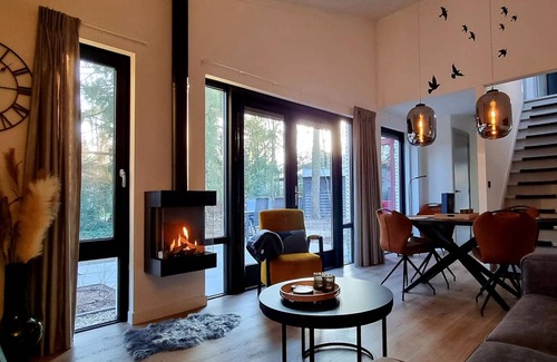Halle House | 115 m² House ∙ 3 bedrooms ∙ 6 guests