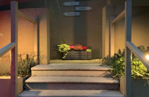Delgany Hotel | 116 m² Hotel ∙ 3 bedrooms ∙ 6 guests