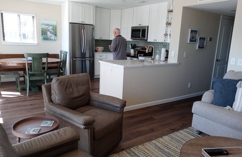 Folly Field Villa | 117 Admirals Row - Beautiful Ocean Views! SPACIOUS and CLEAN!n5 Star Reviews!