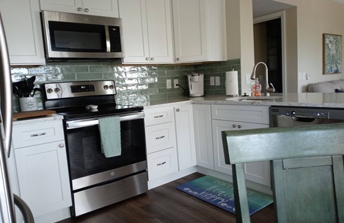 Folly Field Villa | 117 Admirals Row - Beautiful Ocean Views! SPACIOUS and CLEAN!n5 Star Reviews!