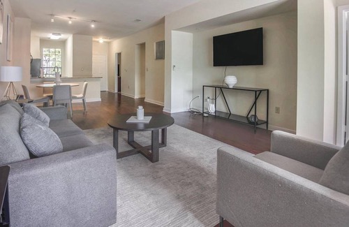 New Pathways Apartment | 117 m² Apartment ∙ 2 bedrooms ∙ 4 guests
