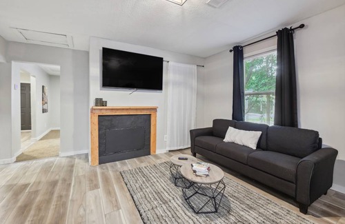 Macon Cottage | 117 m² Cabin ∙ 2 bedrooms ∙ 6 guests