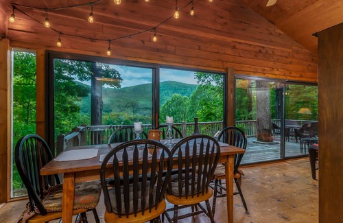 Saluda House | 117 m² House ∙ 3 bedrooms ∙ 9 guests