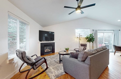 Mountain View District House | 117 m² House ∙ 2 bedrooms ∙ 6 guests