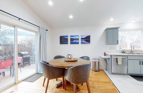 Mountain View District House | 117 m² House ∙ 2 bedrooms ∙ 6 guests