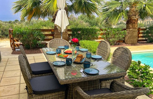 Kouklia Villa | 117 m² Villa ∙ 3 bedrooms ∙ 6 guests