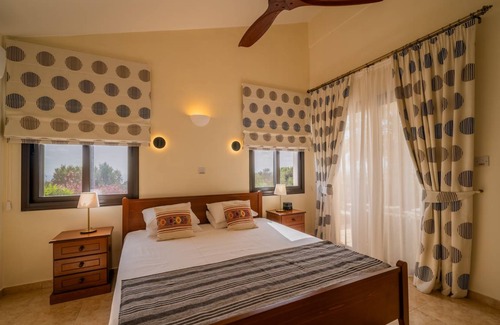 Kouklia Villa | 117 m² Villa ∙ 3 bedrooms ∙ 6 guests
