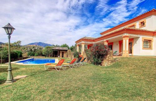 New Golden Mile Villa | 1175 villa el paraiso
