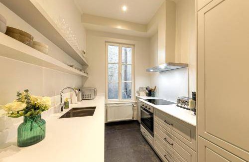Ilot Sacre Apartment | 118 m² Apartment ∙ 2 bedrooms ∙ 5 guests