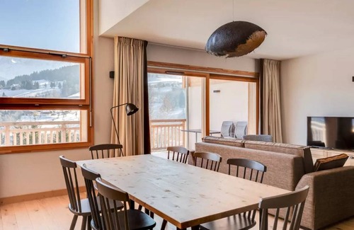 Combloux Ski Chalet | 118 m² Chalet ∙ 3 bedrooms ∙ 8 guests