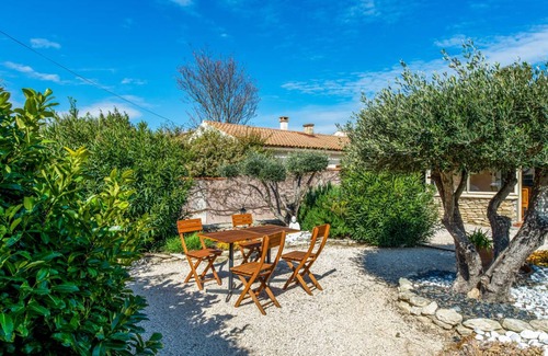 Morieres-les-Avignon House | 118 m² House ∙ 3 bedrooms ∙ 6 guests