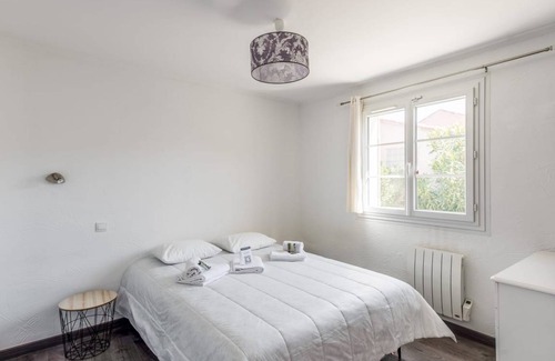 Morieres-les-Avignon House | 118 m² House ∙ 3 bedrooms ∙ 6 guests