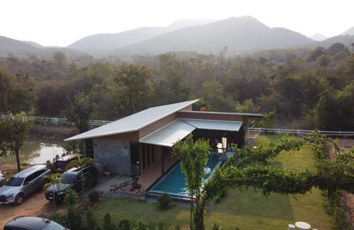 Song Phi Nong Villa | 118 m² Villa ∙ 3 bedrooms ∙ 12 guests