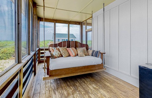 Carova Beach House | 119 m² House ∙ 3 bedrooms ∙ 6 guests