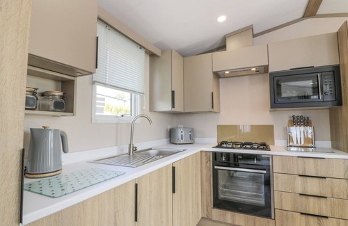 Cove Cottage | 11A MANSION VIEW, with a garden in Kilcreggan