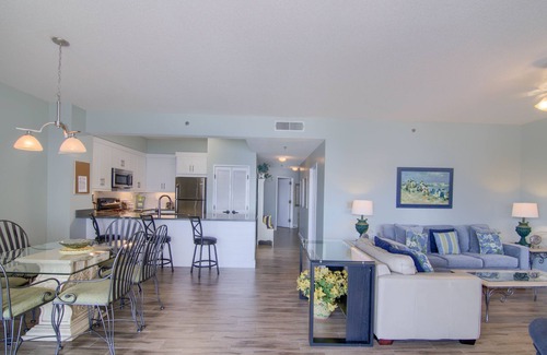 Sandestin Condo | 11th floor beach front condo in Tides at Tops'l