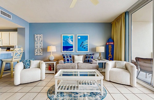 Navarre Beach Condo | 11th-Floor Gulf-Front Condo with Private W/D and Shared Pool
